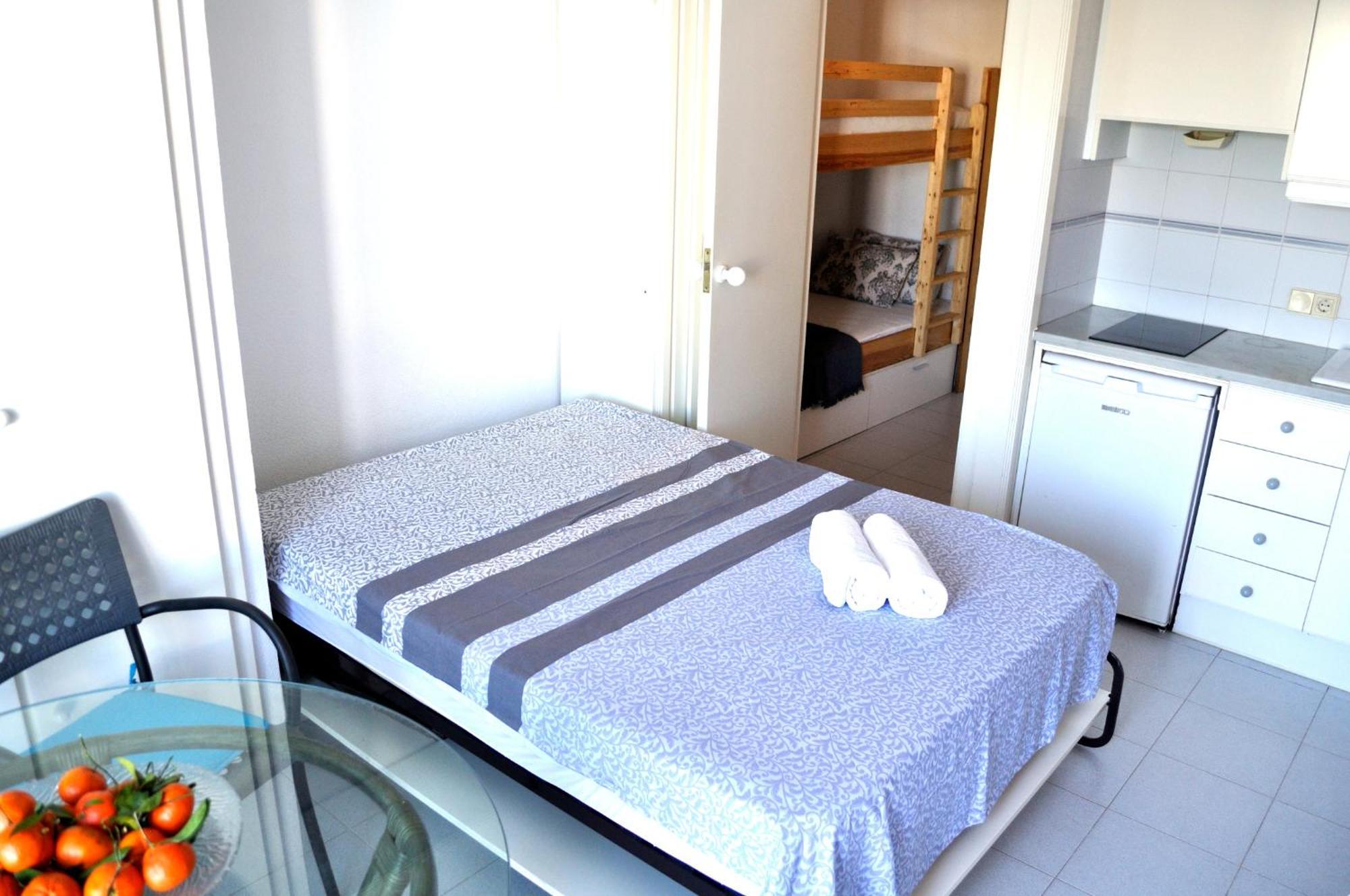 Cala Blanca Studio, By Bookindenia Apartment *